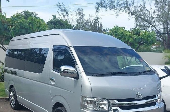 Private Transfer to Hotels in MoBay from Montego Bay Airport - The service area and the Freeport question