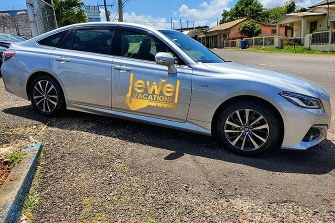 Private Transfers: Montego Bay Airport ↔ Runaway Bay Area - Timing, luggage, and comfort