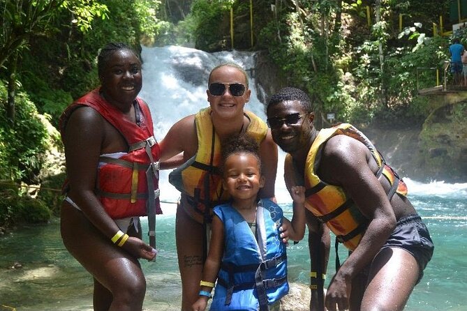 Private Transport to River Tubing or Rafting and Blue Hole combo - What the $45 price really gets you