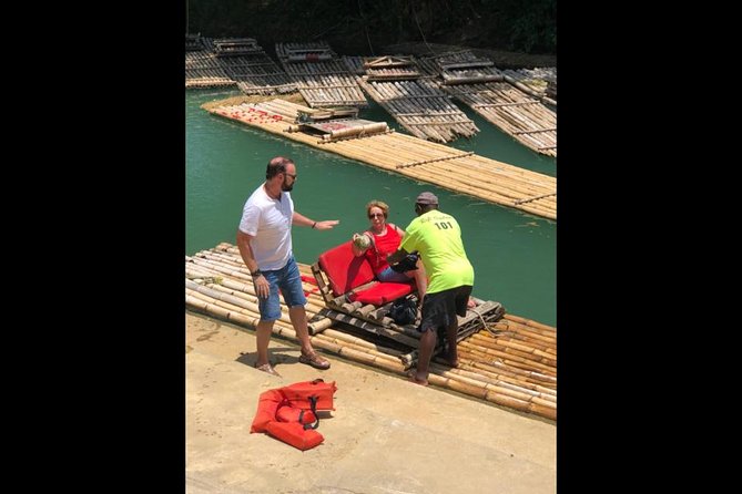 Private transportation from Montego Bay to Martha Brae River Rafting Tour - What Martha Brae Rafting Village adds to the day