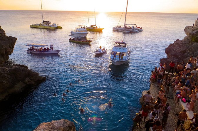 Rick's Cafe and 7 Mile Beach from Montego Bay - How the two stops fit together