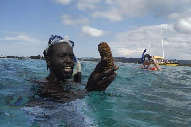 Rick's Cafe Sunset Cruise and Snorkelling - Exploring Negril’s pirate caves by boat