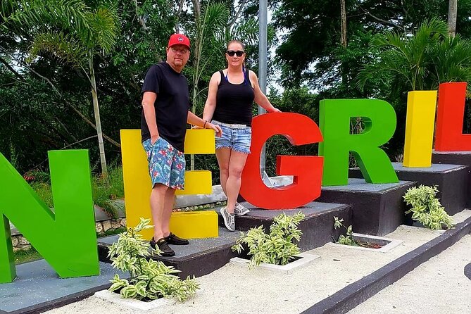 Ricks Cafe and Negril Seven Miles Beach Irie Tour - What the Driver Adds to the Experience