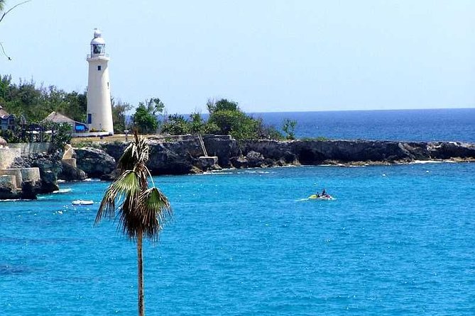 Ricks Cafe & Negril Highlights From Montego Bay - A short look at the 1894 Negril Lighthouse