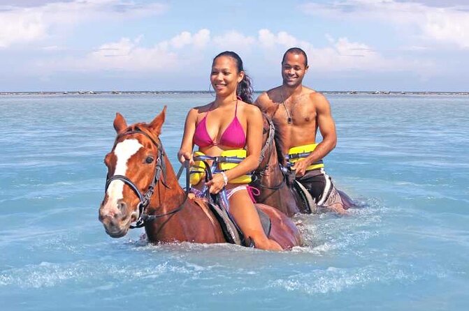 River Tubing, Horseback Riding and Blue Hole from Montego Bay - Rio Bueno tubing brings the first splash
