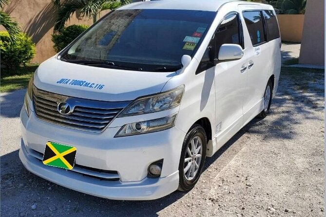 Round-Trip or Direct Private Airport Transfers to your Resort in Falmouth - Key details before you book