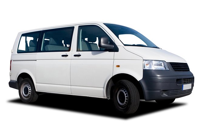 Shared Round-Trip Transfer: Montego Bay International Airport - The ride to Montego Bay hotels