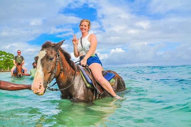 Shared Tour in Ocho Rios with Horseback Riding and Swimming - From your hotel lobby to Ocho Rios