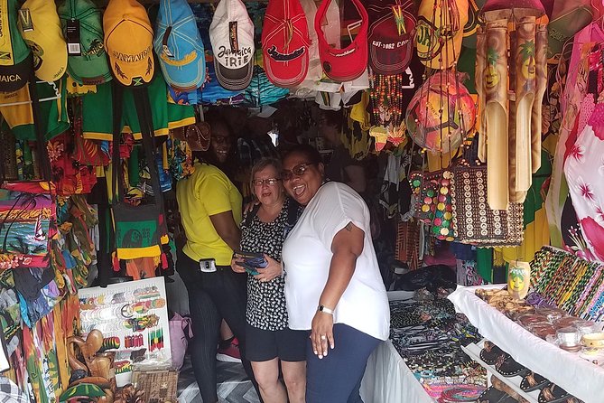 Shopping From Ocho Rios Hotels - Working with Suzanne or Warren B