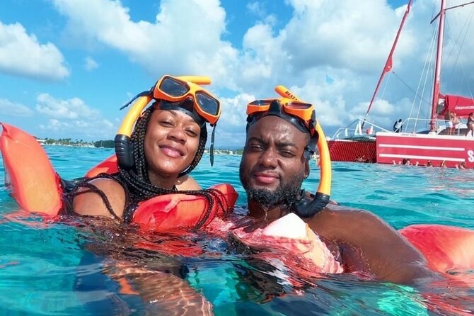 Snorkeling and Shopping in Montego Bay with Hotel pickup - What the Montego Bay outing includes