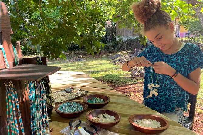 Souvenirs workshop A Mi Mek It! in Montego Bay Jamaica (FR & EN) - Five things to know before you book