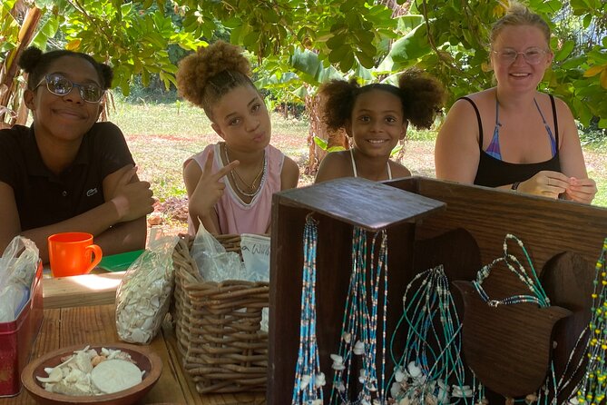 Souvenirs workshop A Mi Mek It! in Montego Bay Jamaica (FR & EN) - The project choices and what they suit
