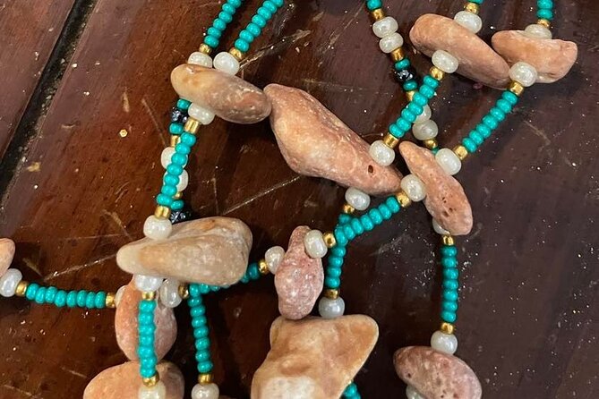 Souvenirs workshop A Mi Mek It! in Montego Bay Jamaica (FR & EN) - Location, timing, and practical planning