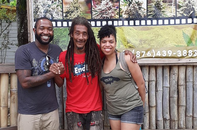 Stepping High Mountain Rastafari Herbs Tour - The short hike to the mountain views