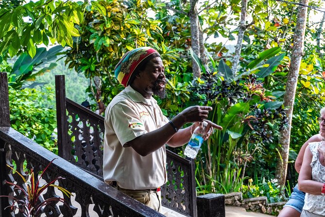 The Essential Bob Marley Tour: Visit His Home and more - Why This Tour Works Best for Marley Fans