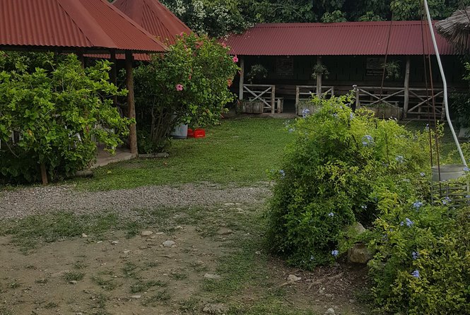 Tubing,Lunch and Shopping from Ocho Rios - Shopping for locally made souvenirs