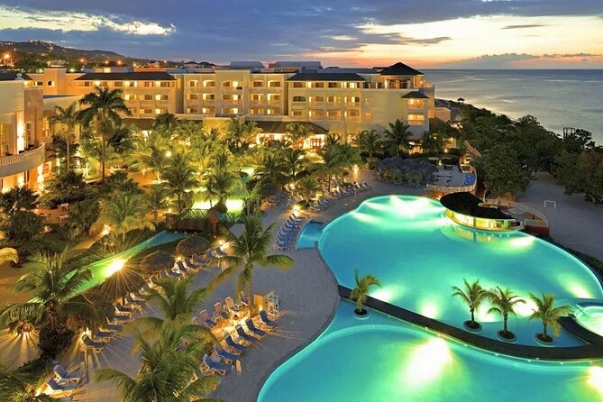 VIP Luxury Montego Bay Airport Transfer to Montego Bay/ Falmouth - The experience at your hotel