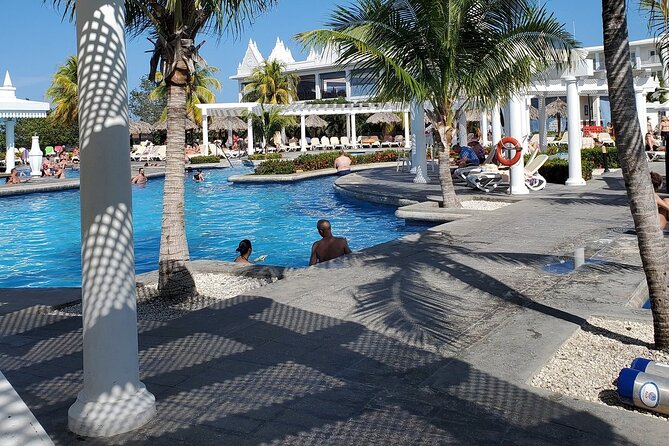 VIP Luxury Montego Bay Airport Transfer to Montego Bay/ Falmouth - Safety, comfort, and personal service