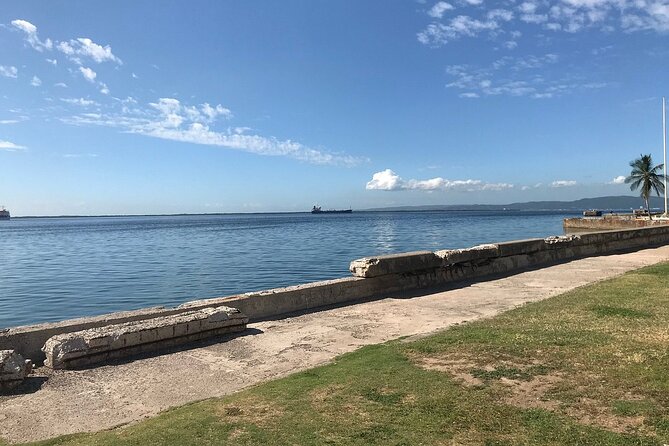 Walk tour of Downtown Kingston - Ocho Rios is a very different day