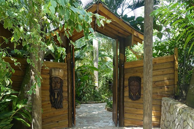 Zimbali Mountain Cooking Studio - Four or five courses with Jamaican character